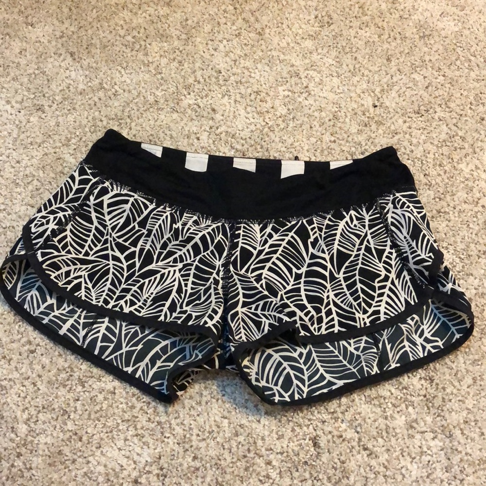 Lululemon speed up shorts size 6